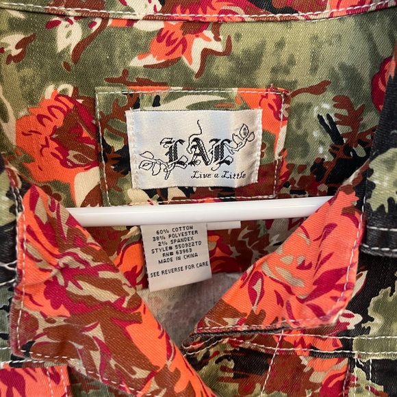 Live a Little Women's Floral Jean Shacket - Red and Green - Picture 5 of 8